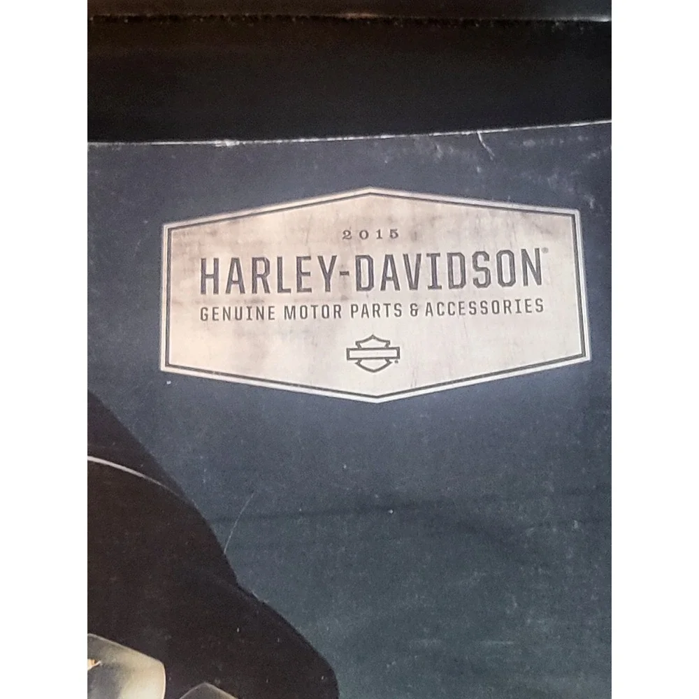 2015 Harley Davidson Genuine Motor Parts Accessories Catalog‎ Book Biker Manual